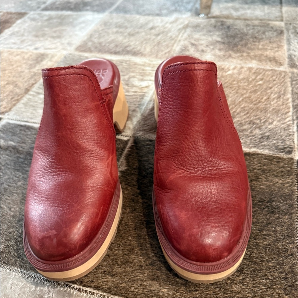 Sorel cinnamon Red Leather Chelsea  Slip-On Clogs